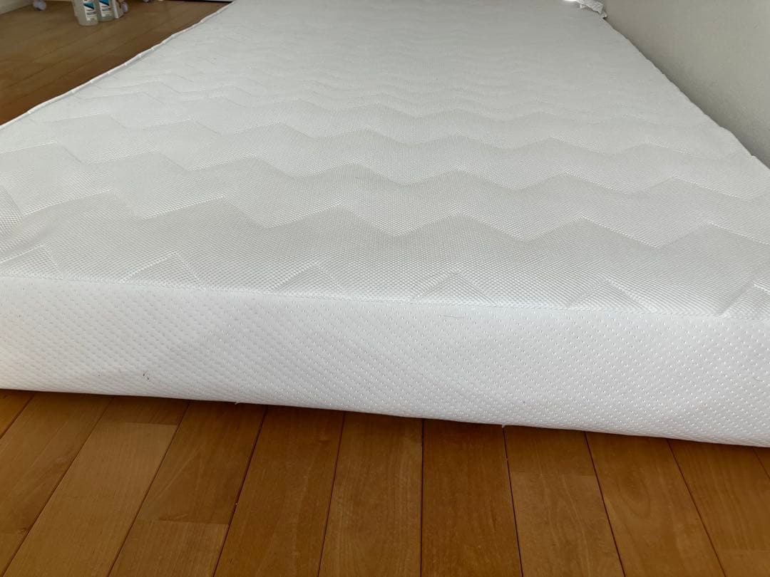 雲のやすらぎプレミアムマットレス　セミダブル　【引き取り限定】