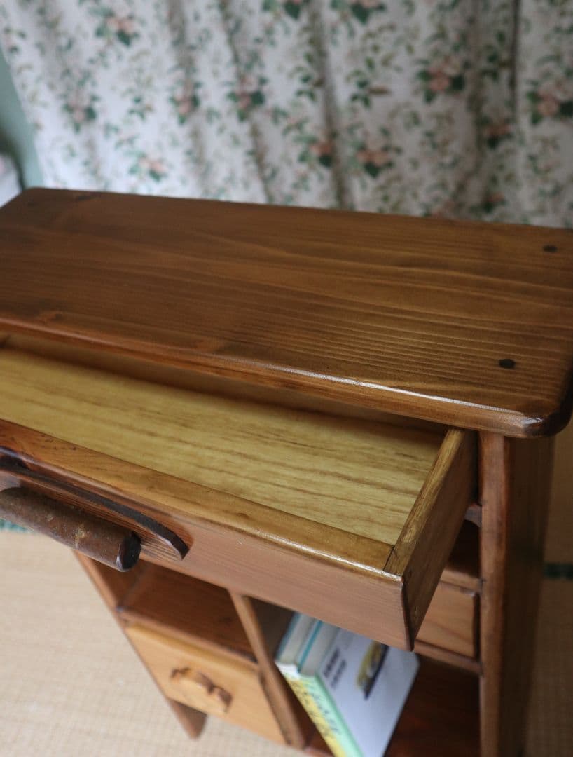 吉野杉のさくらの飾り棚　手作り　奈良