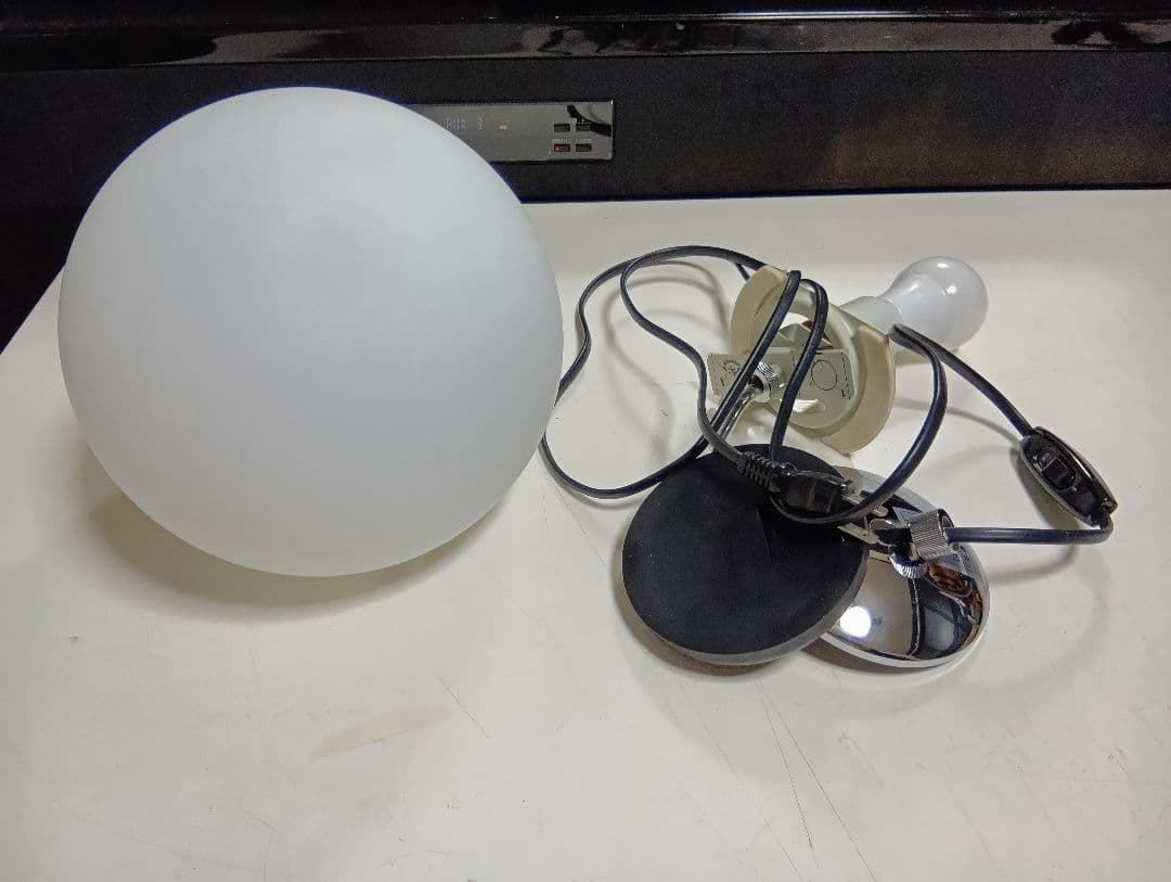 美品　ヤマギワ　スペースエイジ　LIMBURG フロアライト S8202