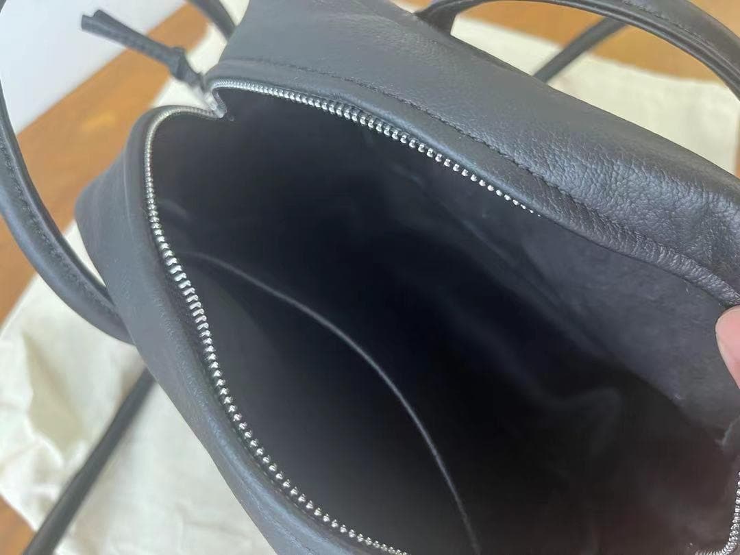 新品Aeta SQUARE BOSTON ロング ハンドル バッグ 黒