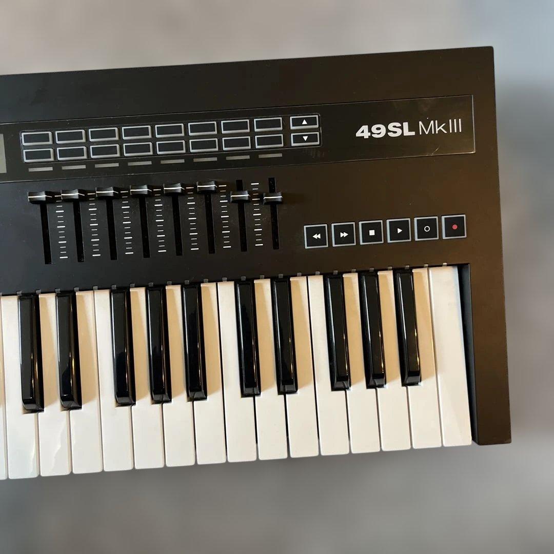 novation ノベーション　49SL MkIII MIDIキーボード　楽器