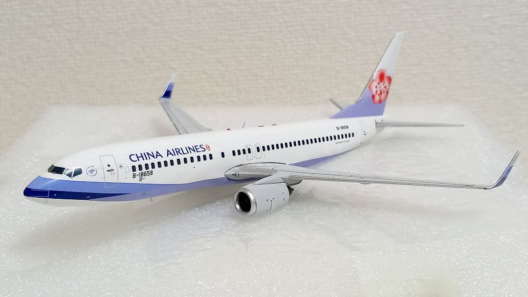 アルバトロス 1/200 CHINA AIRLINES B737-800 完成品