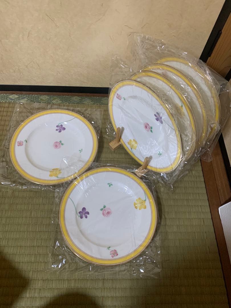 ノリタケ　ヴィヴィットソロボーン　２１㎝プレート　６枚