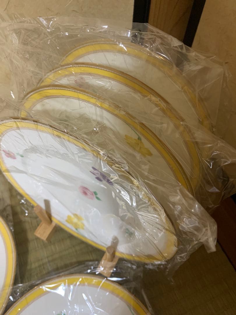 ノリタケ　ヴィヴィットソロボーン　２１㎝プレート　６枚