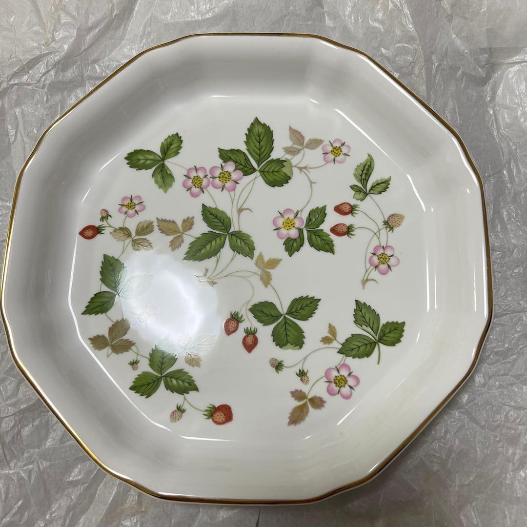 ウェッジウッド ワイルドストロベリープレート3枚・オクタゴナル