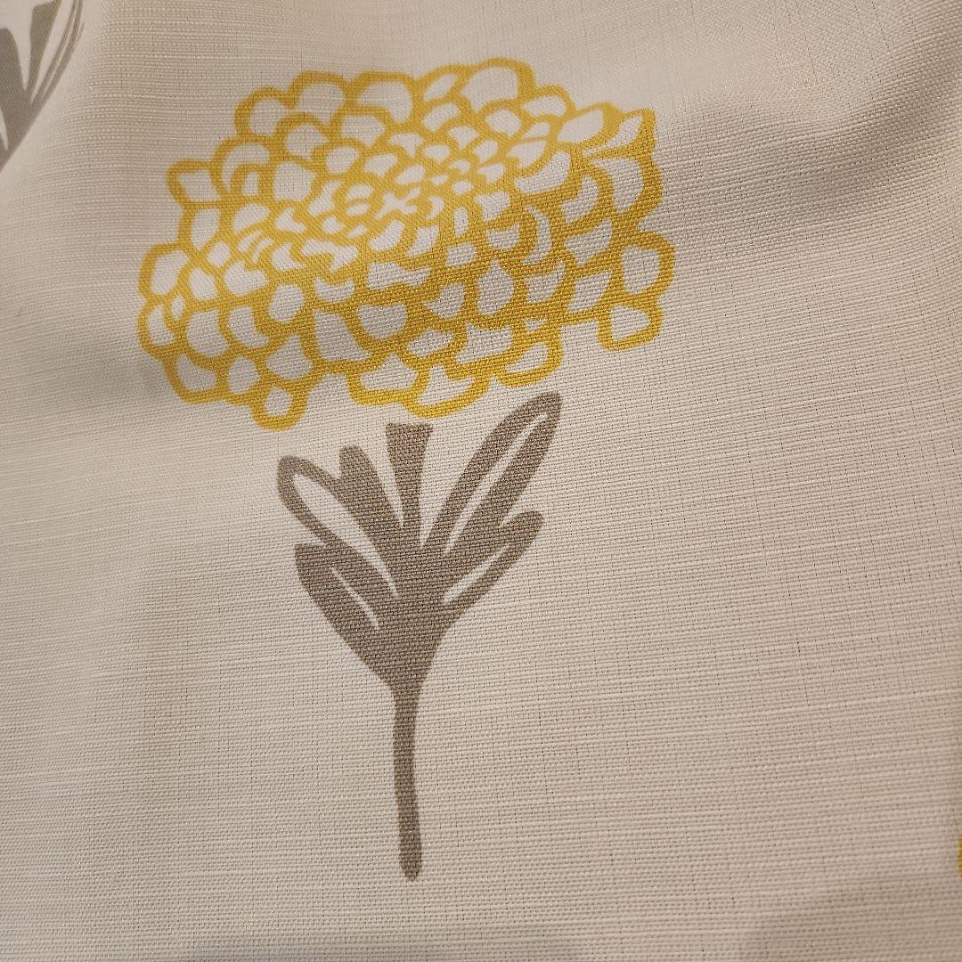 五洋インテックス　ロッコ　カーテン２窓分(計４枚)