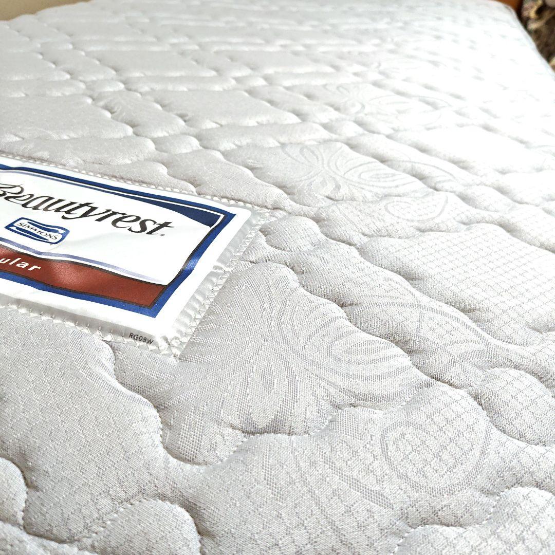 【美品】(使用期間4ヶ月)シモンズ　シングルマットレス　ビューティーレスト