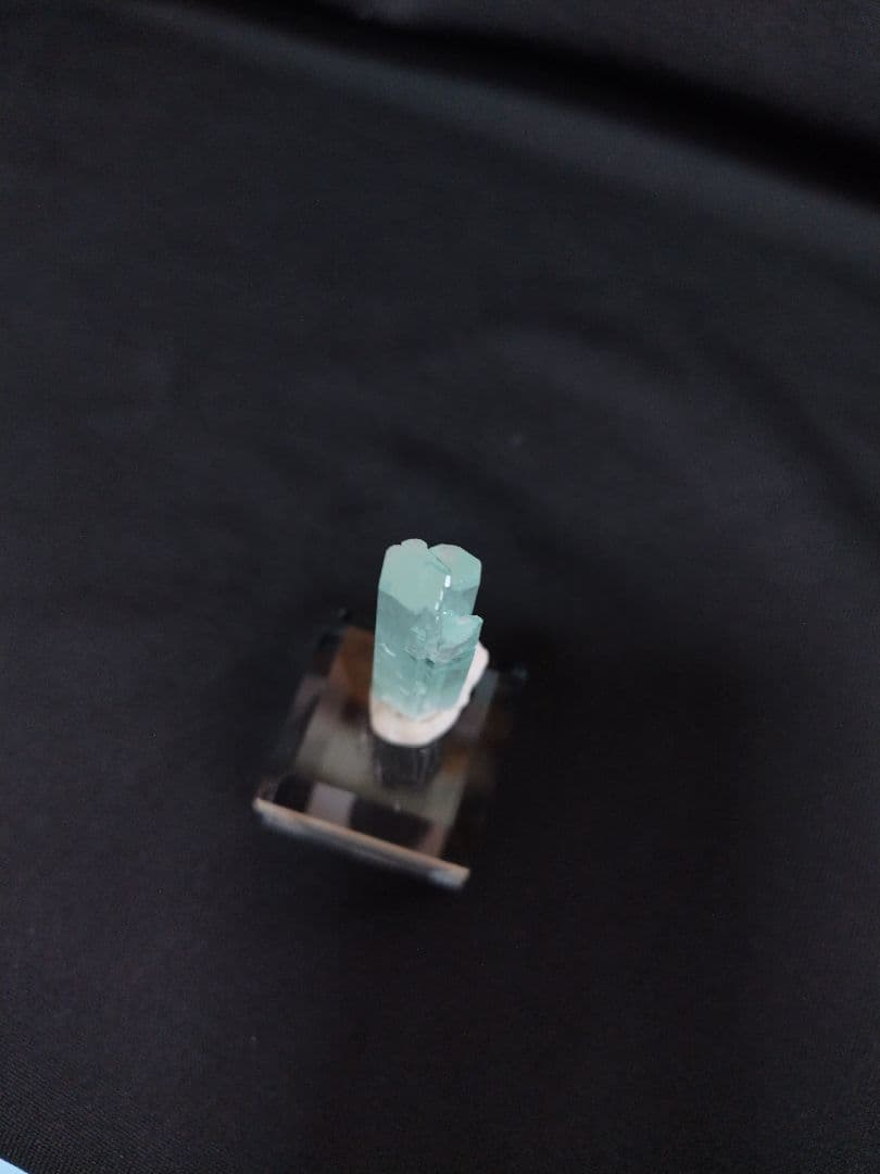 アクアマリン　原石　Aquamarine