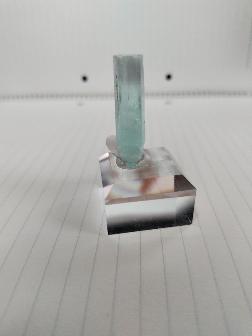 アクアマリン　原石　Aquamarine