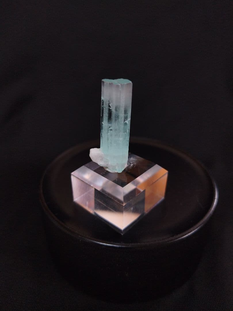 アクアマリン　原石　Aquamarine