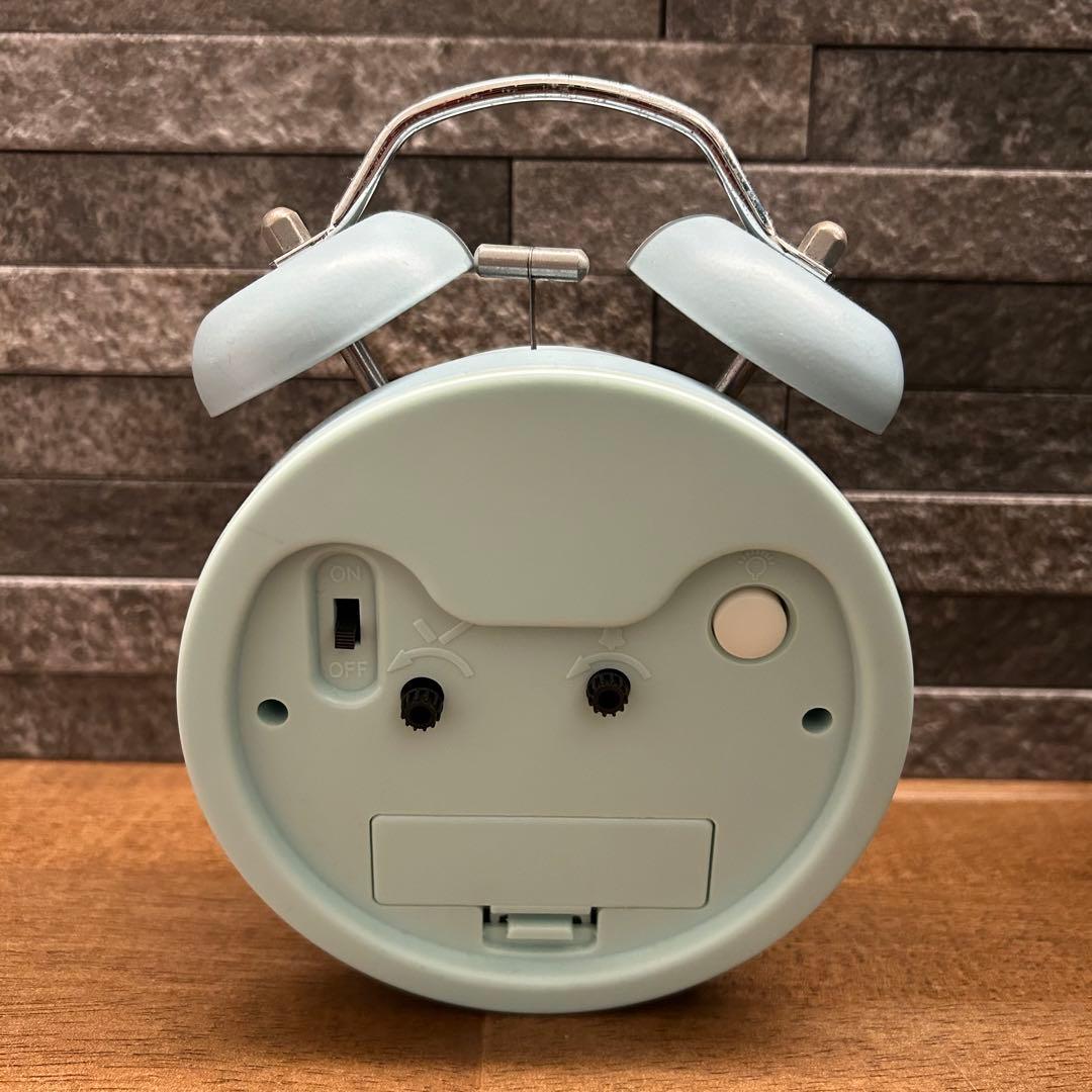 時計 目覚まし時計 フォルクスワーゲン 水色 くすみカラー - メルカリ