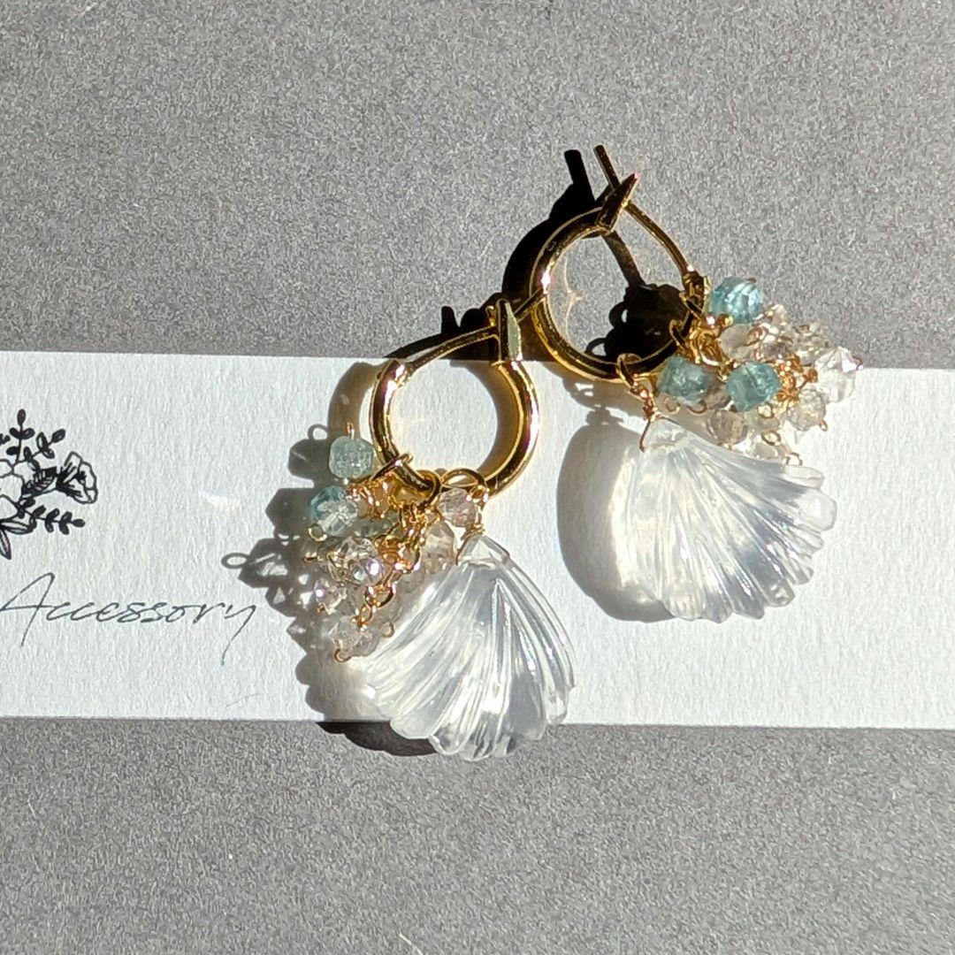 mn様 アイスクォーツ 銀杏カービング フープピアス