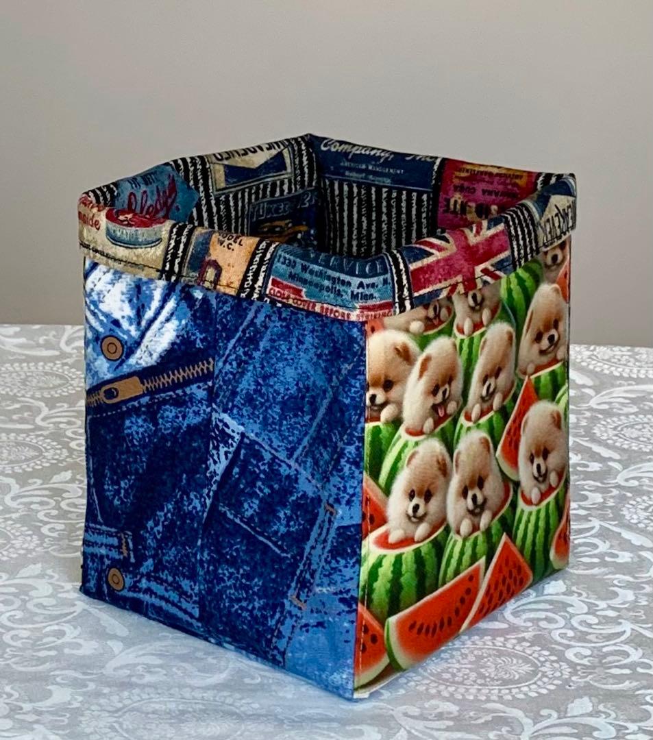 Guri　みんなでごろ寝わんこ　小物入れ