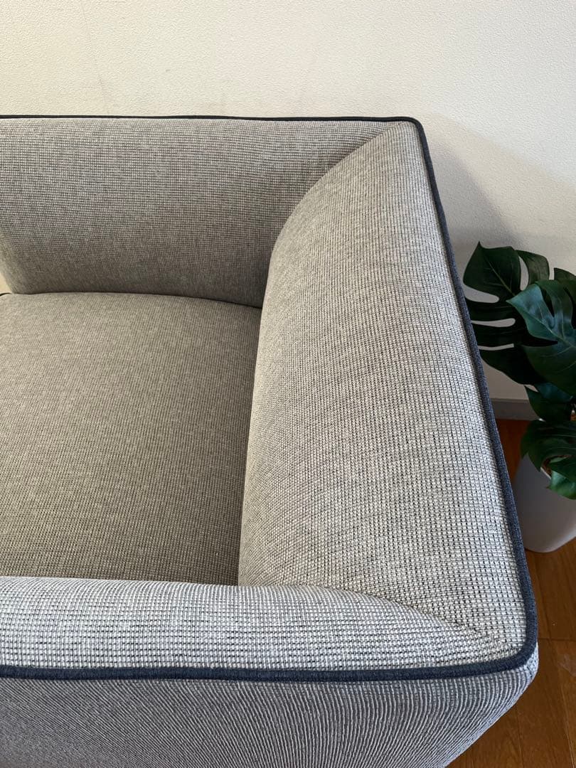 PLUS プラス　S1 アームチェア　① 19万　シングルソファ　モダン　美品