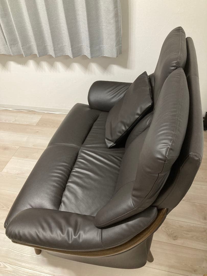 ニトリ 二人掛けソファ コウテイ 合成皮革 ダークブラウン 茶色 クッション付き