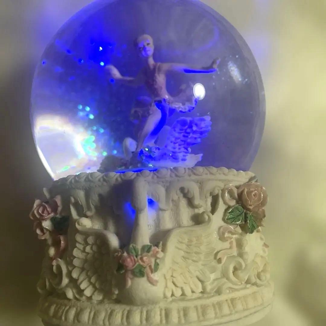 バレリーナオルゴール スノードーム　白鳥　天空の城　ラュピタ