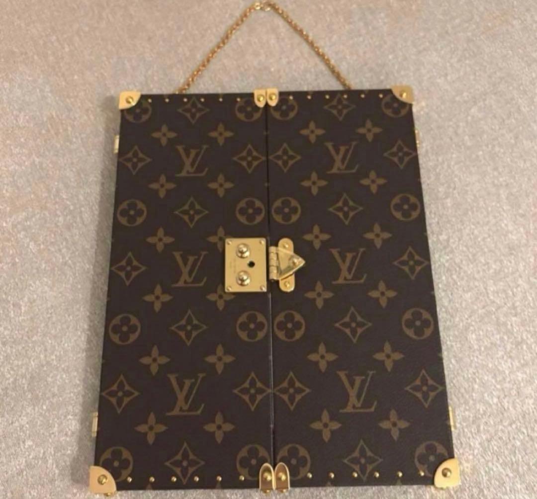 新品未使用　LOUIS VUITTON ルイヴィトン　三面鏡　インテリア　ミラー