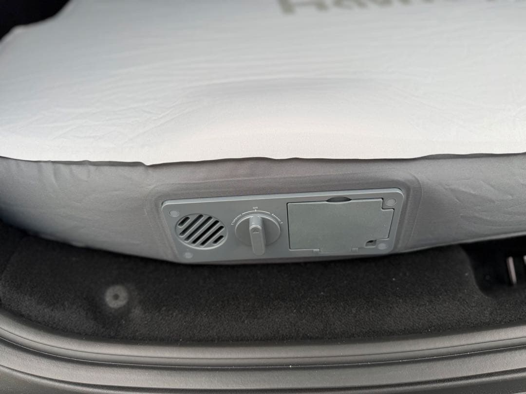 【美品】Havnby Tesla Model Y用 エア＋フォーム マットレス