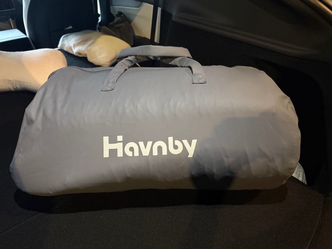 【美品】Havnby Tesla Model Y用 エア＋フォーム マットレス