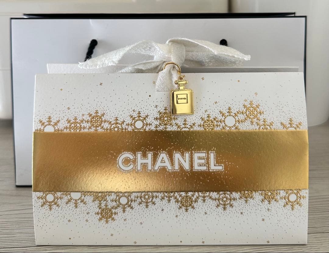 CHANEL ギフトセット アイシャドウ ネイルカラー リップ