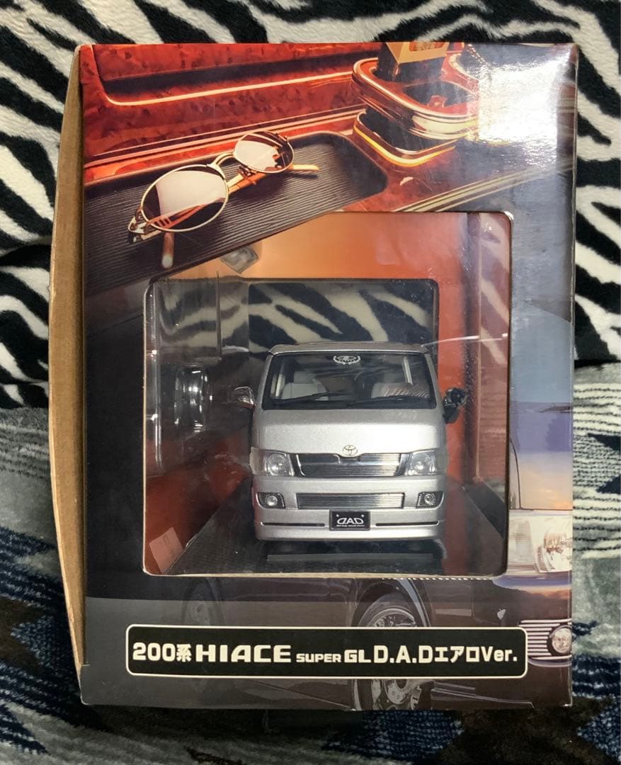 希少レア品 DISM トヨタ ハイエースD.A.Dエアロver. シルバー中古
