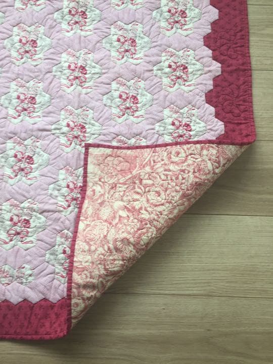 パッチワークキルト タペストリー サイズ約78×73cm