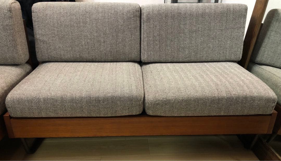 アデペシュ ・ ウォーム LD ソファ アームレス