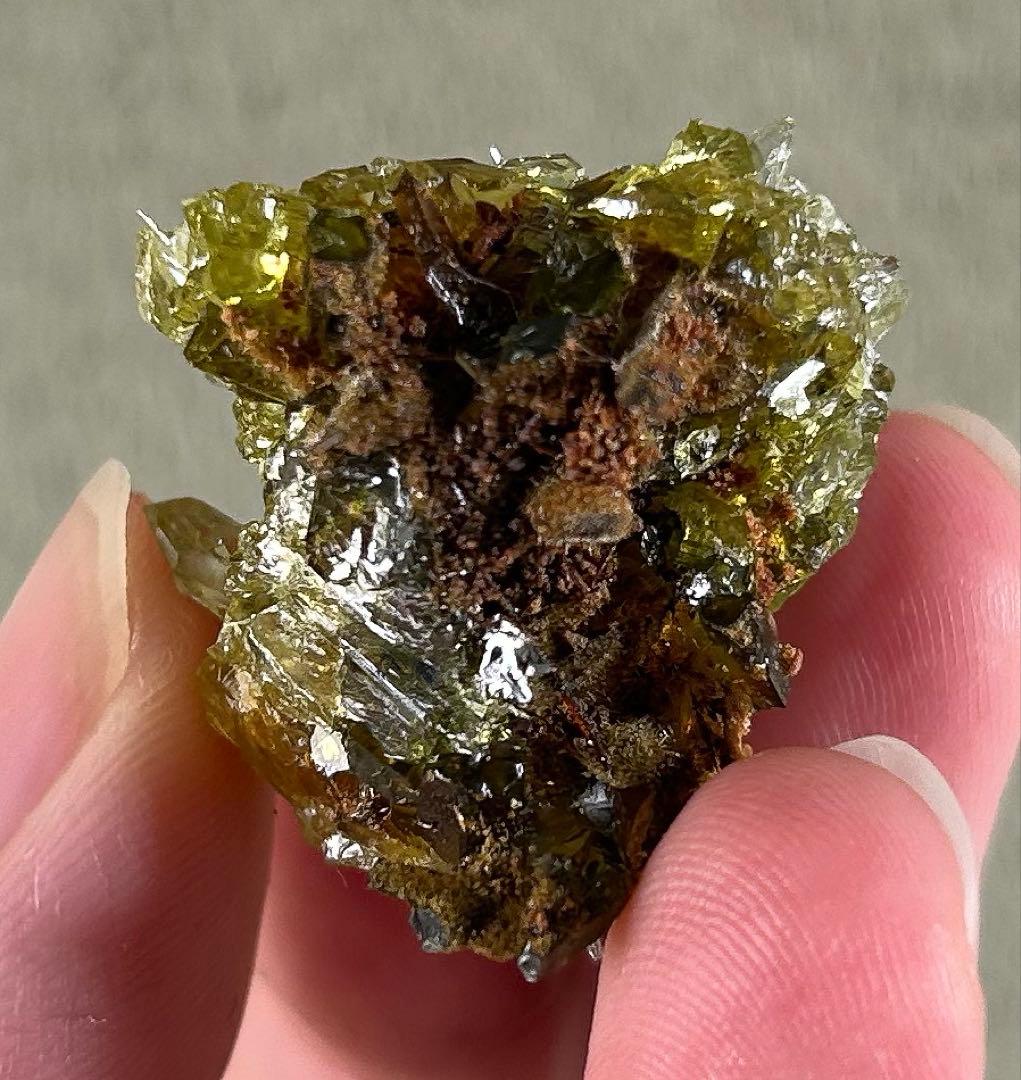 希少色 希少鉱物 ジンカイト 黄緑色結晶 天然石 - メルカリ