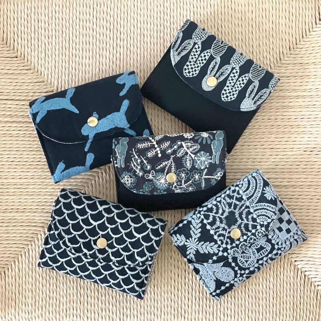 1点限り ⚮̈ミナペルホネン　celebrate コンパクトウォレットS ミニ財布