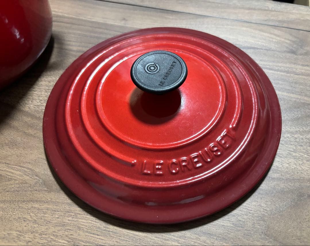 新品同様 ル・クレーゼ 鍋 20cm レッド