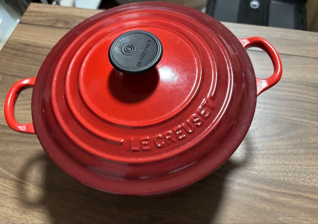 新品同様 ル・クレーゼ 鍋 20cm レッド