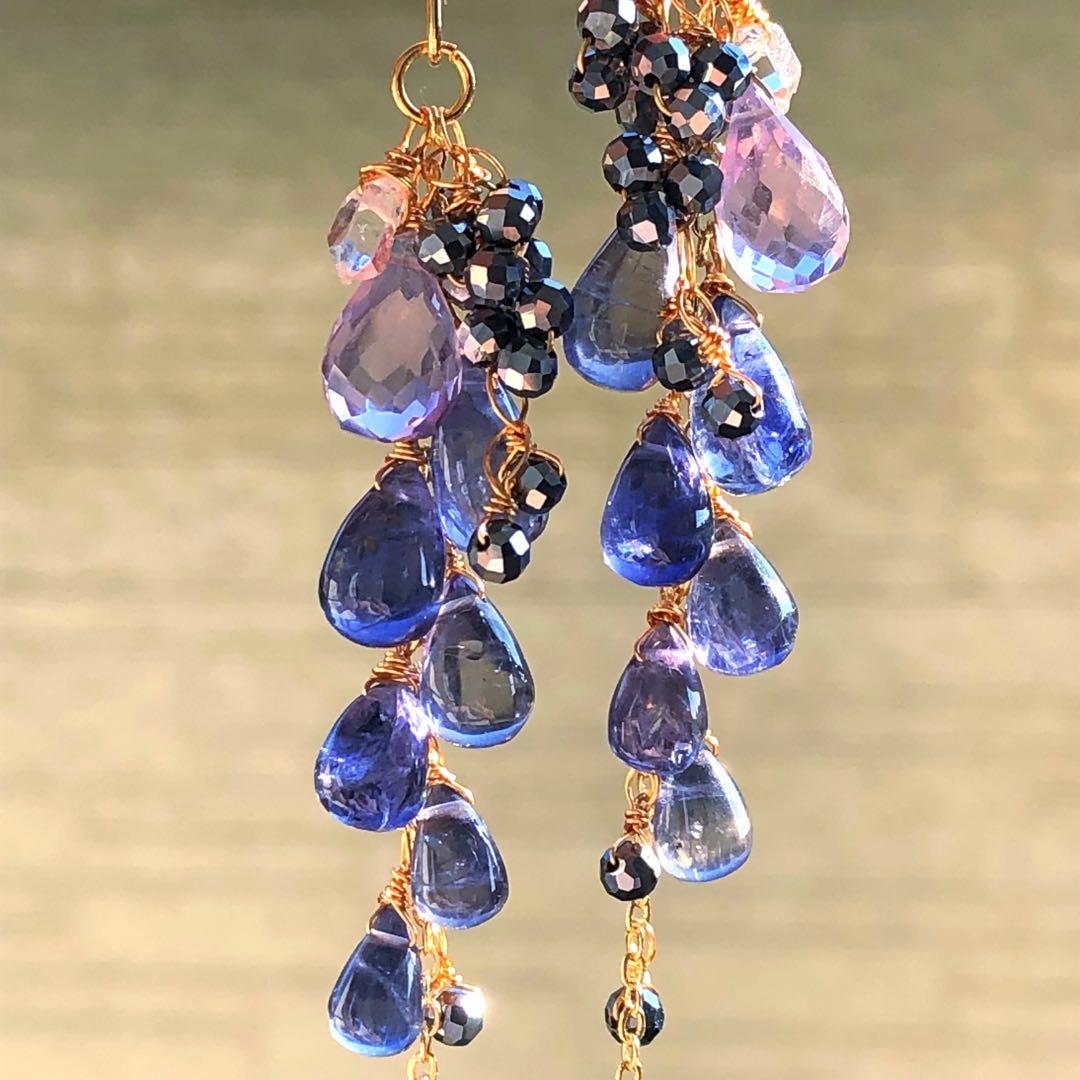 天然石ぷるっと大粒アイオライトのしゃら〜んぶどうピアス14kgf