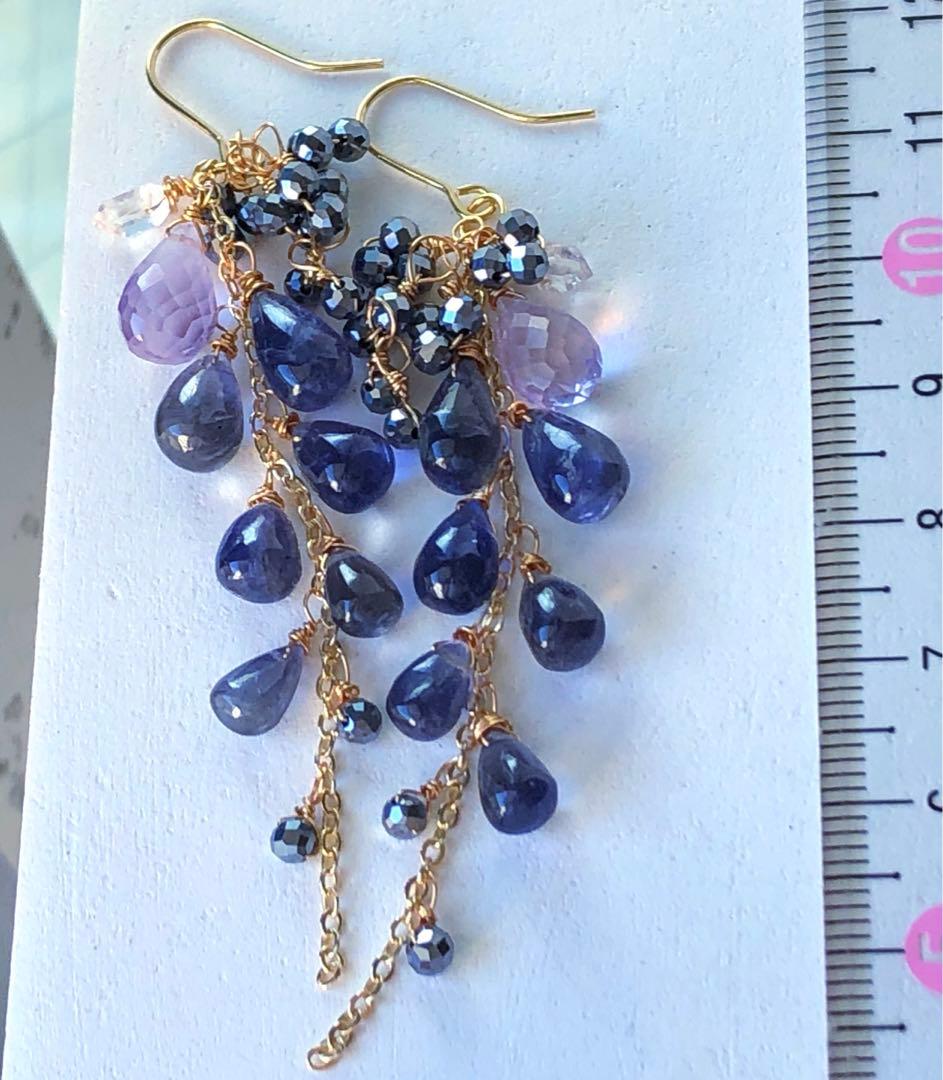 天然石ぷるっと大粒アイオライトのしゃら〜んぶどうピアス14kgf