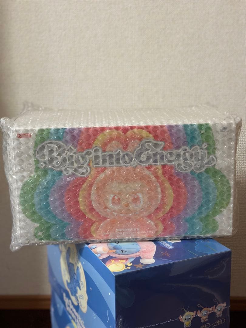 ポップマートLABUBU THE MONSTERS Big into Energ
