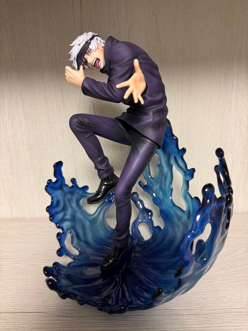 呪術廻戦 五条悟 渋谷スクランブルフィギュア PVC製塗装済み完成品 正規品