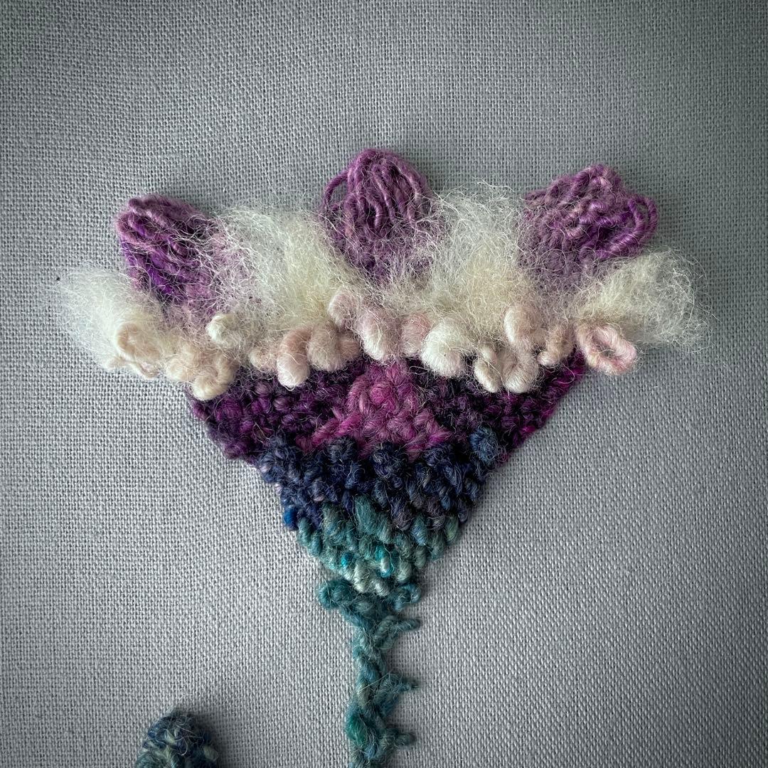 【一点もの】『手紡ぎ糸のお花. i'』手刺繍ファブリックパネル