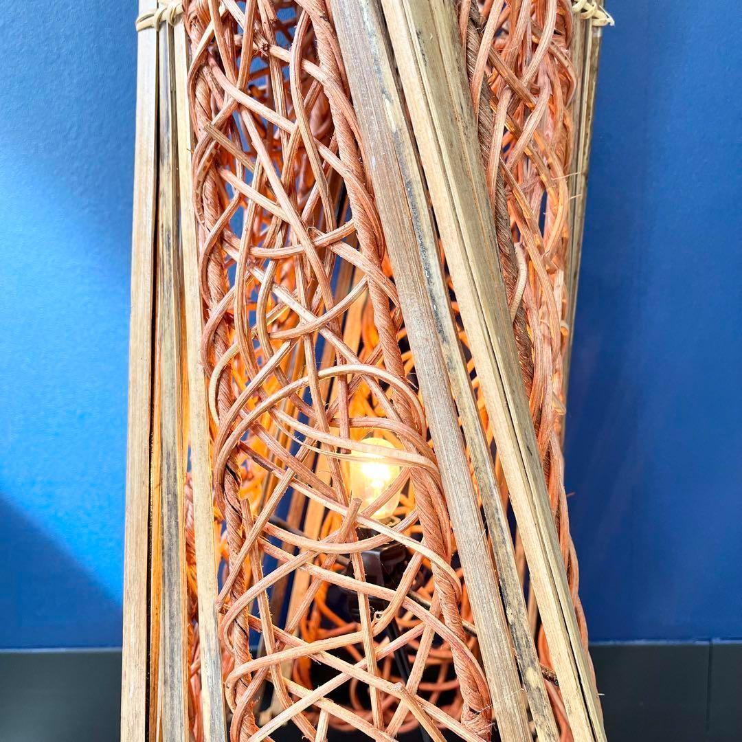 【インパクト大】ねじれライト 間接照明 和風 バリ風 スタイリッシュ おしゃれ