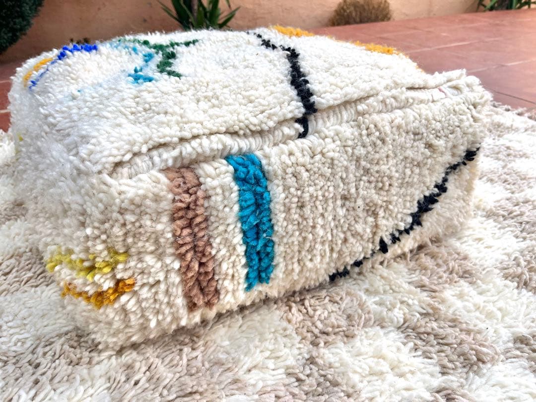 モロッコ　プフ　2点pouf アジラル　オットマン 　ラグ　135 138