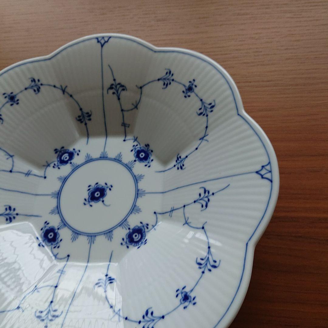 ロイヤルコペンハーゲン　ブルーフルーテッド プレイン　ペタルボウル 25.5cm