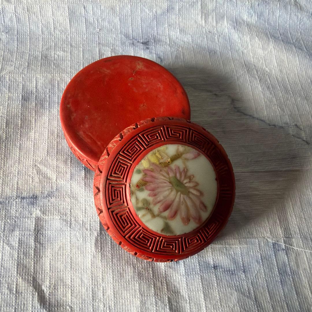 堆朱　香合　アンティーク　陶板　中国　China 小物入れ　ピルケース
