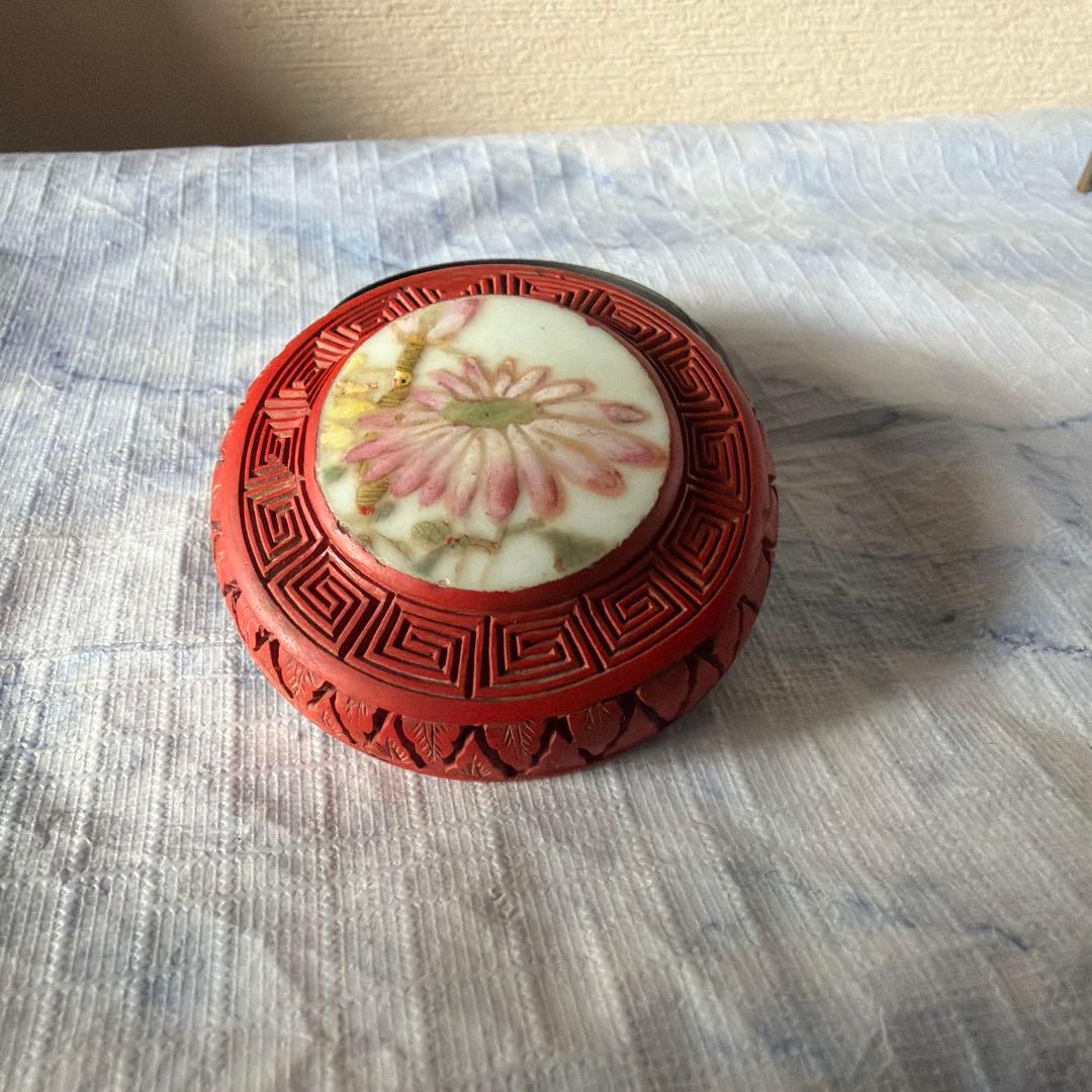 堆朱　香合　アンティーク　陶板　中国　China 小物入れ　ピルケース