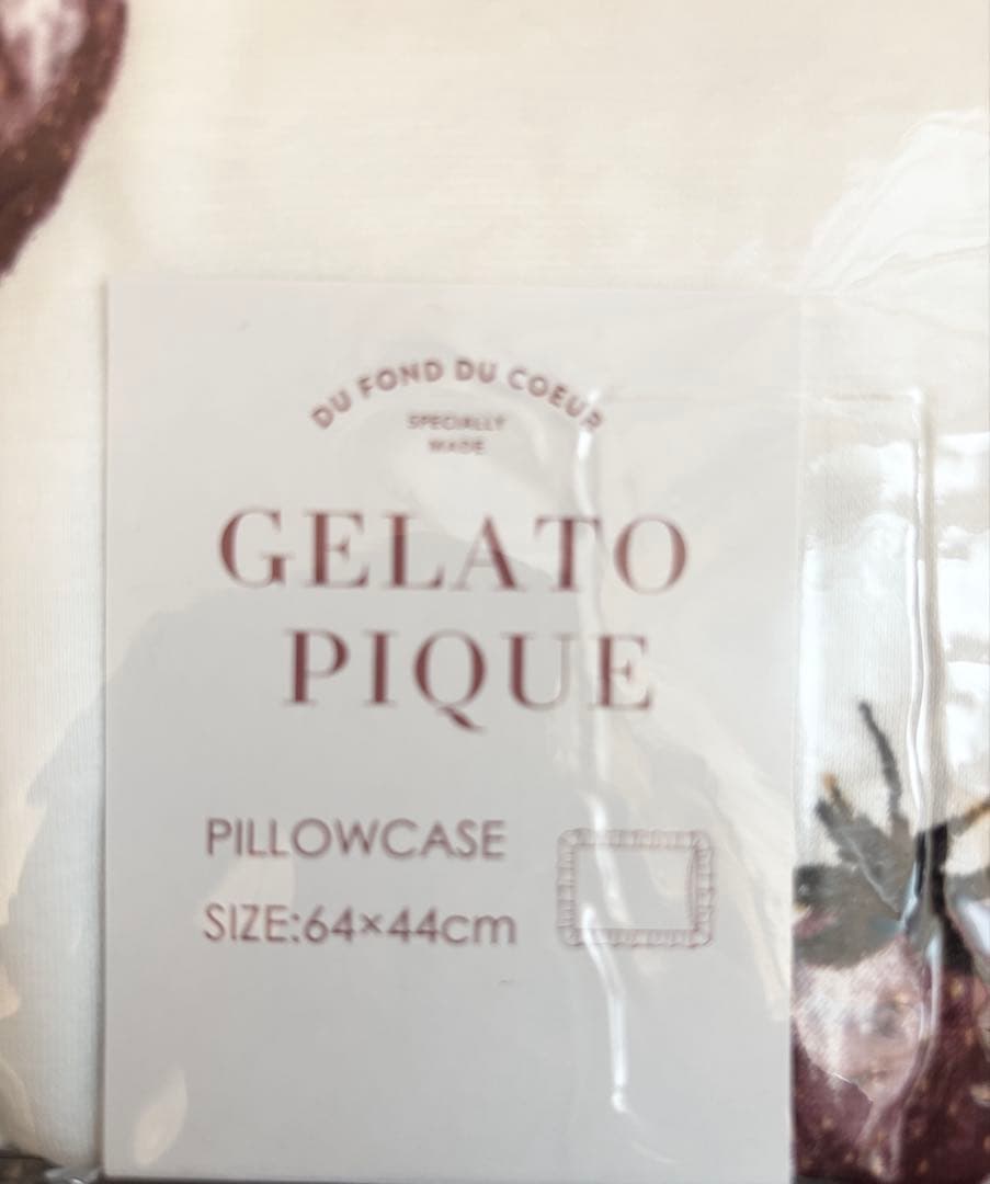 新品未使用ジェラートピケ　イチゴ柄オフホワイトセミダブル　3点セット