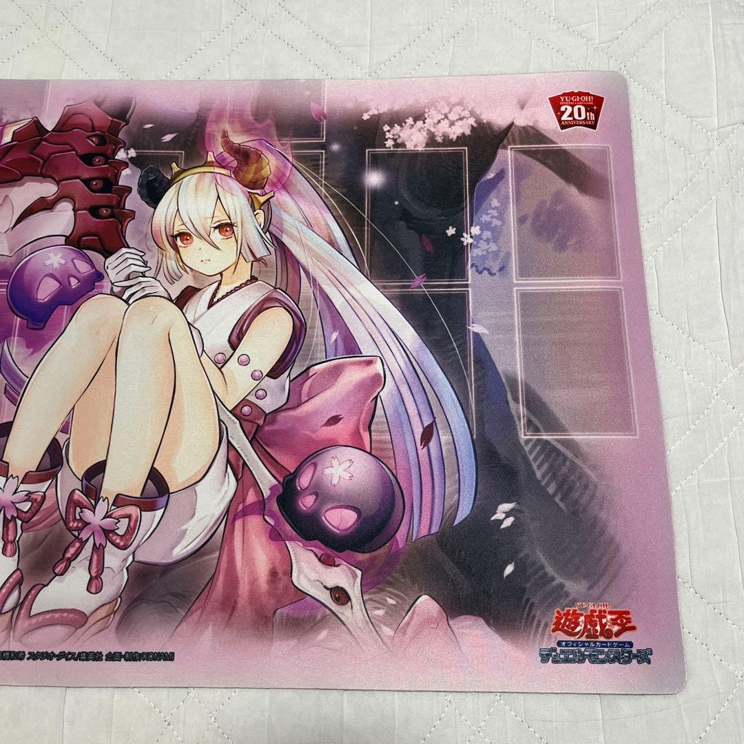 が*る様 遊戯王 現世離レ 遊戯王 カクリヨノチザクラ プレイマット カク