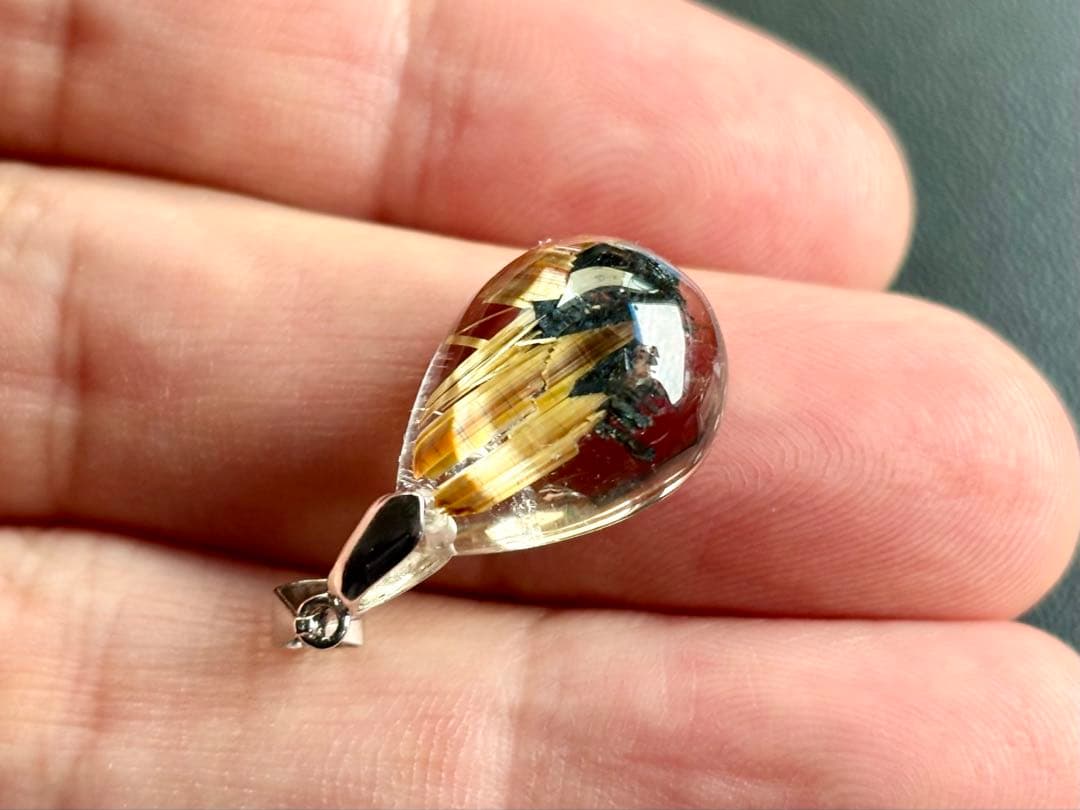 究極品質　宝石クオリティ　天然石の王者　スターバーストタイチンルチルキャッツアイ ゴールドルチルクォーツブレスレット､キャッツアイルチルクォーツ､レア