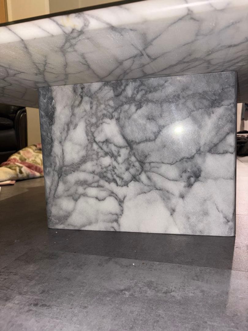 購入価格48 注意重量が100キロを超えますので男の人が2人居ないと運べません。