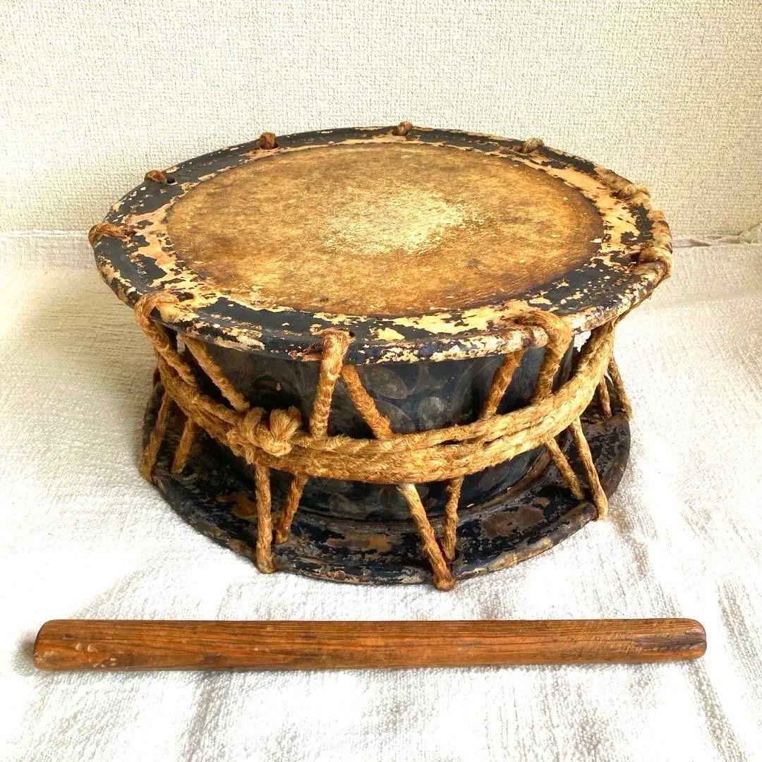 和太鼓　締太鼓　蒔絵胴　アンティーク　骨董 楽天市場】締太鼓【蒔絵胴】バチ＆不性台＆ケース付き TST 和楽器/和