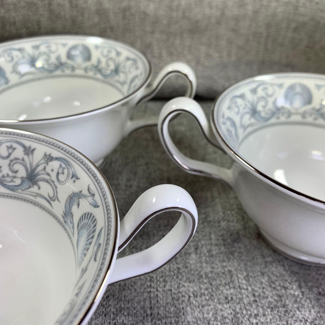 ウェッジウッド　ドルフィン　スープ　カップ＆　ソーサー　黒壺　ダブルハンドル