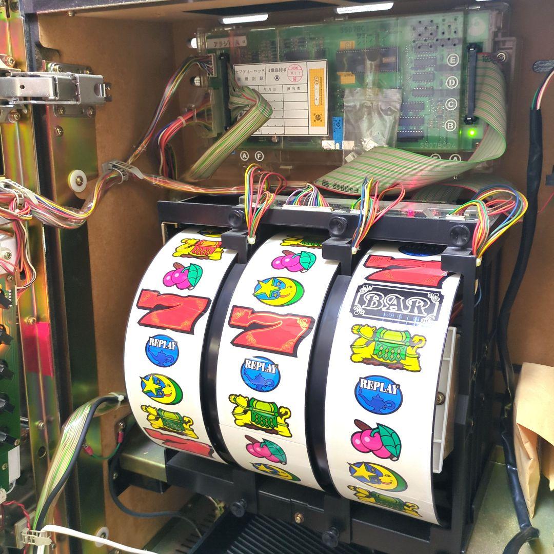 超レア品】パチスロ 4号機 アラジンA ノーマル仕様＋おまけ付き - メルカリ