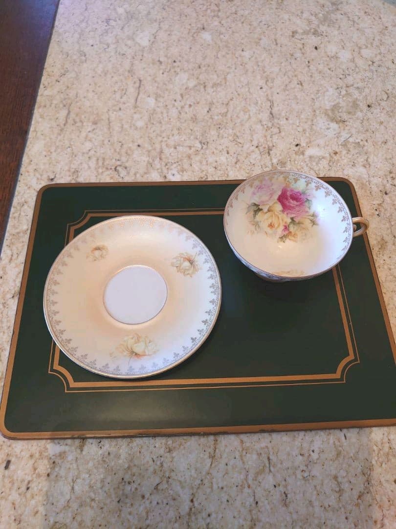 チェコのティーフオーツーのセット