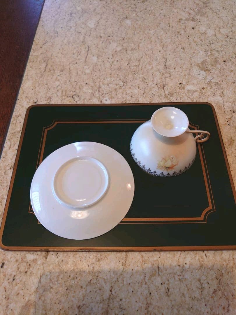 チェコのティーフオーツーのセット